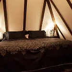 Etno Village Cardaci Holiday park Vitez