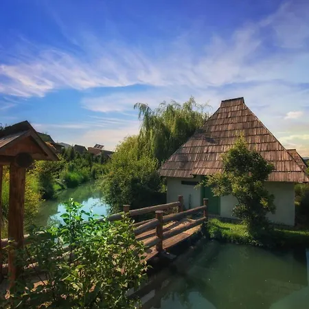 Etno Village Cardaci 4*