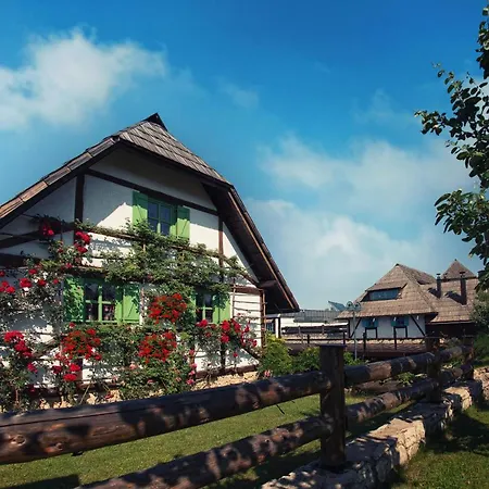 Etno Village Cardaci Ferienpark Vitez