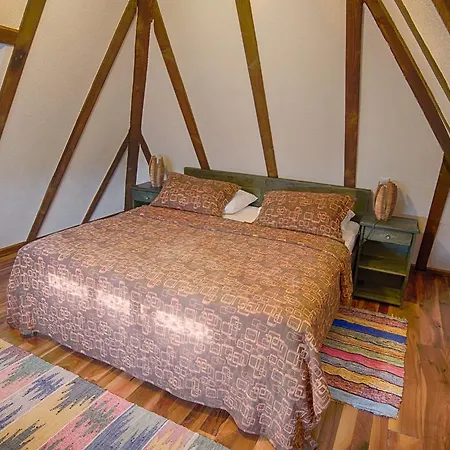 قرية إتنو كارداتشي منتزه العطل 4*