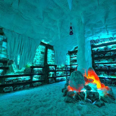 قرية إتنو كارداتشي منتزه العطل 4*