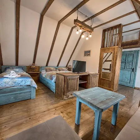 Etno Village Cardaci Park za odmor 4*