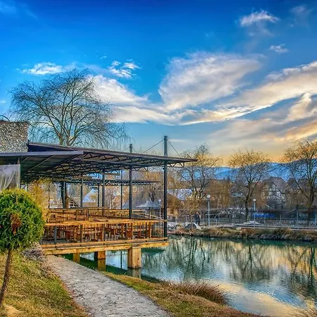 قرية إتنو كارداتشي منتزه العطل 4*