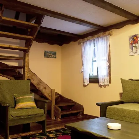 منتزه العطل قرية إتنو كارداتشي فيتيس