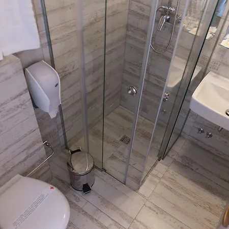 قرية إتنو كارداتشي